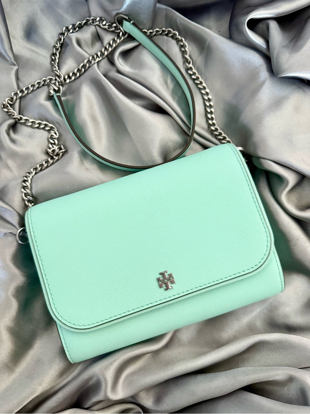 Tory Burch Emerson Chain Wallet Bag